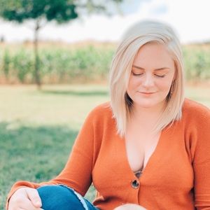 Meet your Posher, Chloe